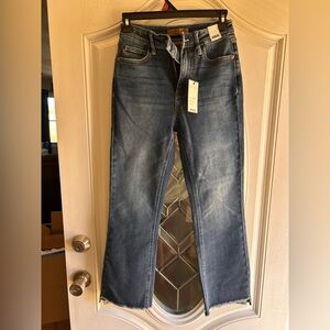 Judy Blue Women's Medium Wash Cropped Jeans